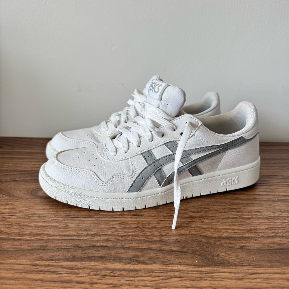 ASICS Sneakers